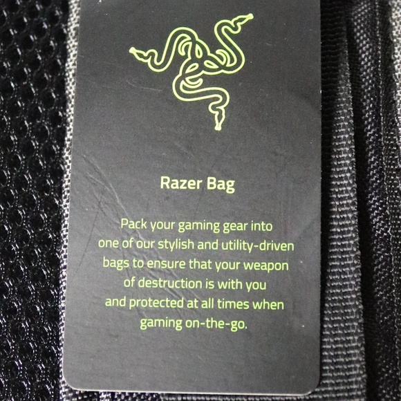 NWT Razer Full-size Keyboard Bag Backpack Black Green Gaming Travel - Picture 4 of 7